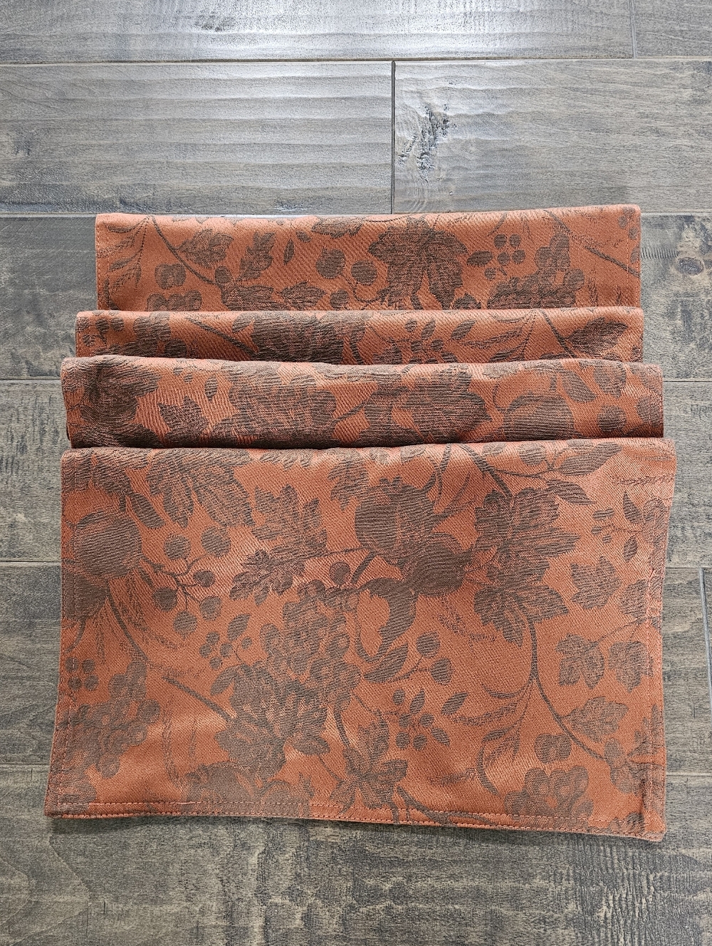 Rare & Vintage Lauren Ralph Lauren Campbell Jacquard Rust Copper Table Runner